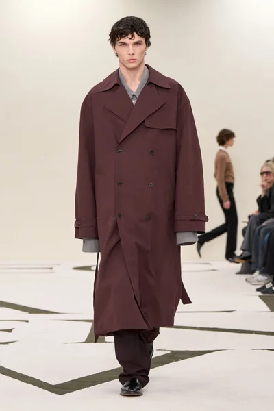 Look 27